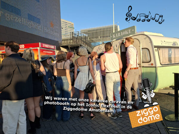 De leukste karaoke-caravan van Nederland bij de Ziggodome